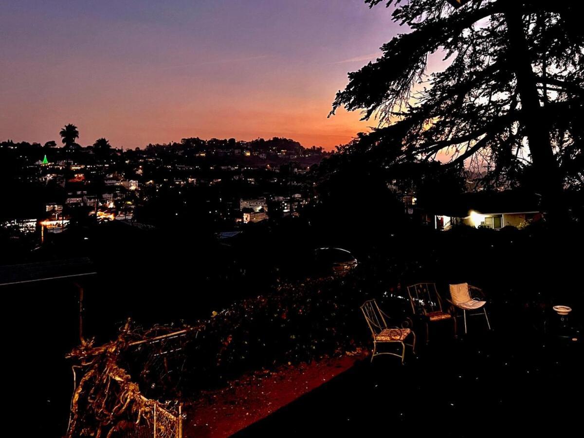 The Perch- Hilltop Bungalow, Eagle Rock-near Dtla Hébergement de vacances